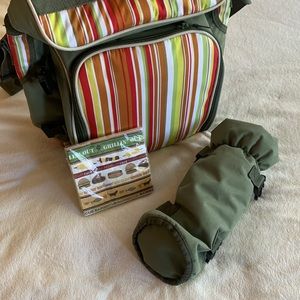 NEW Insulated Spring Tote w Serveware